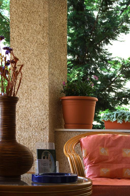 Villa Yiotevi Poros Town エクステリア 写真